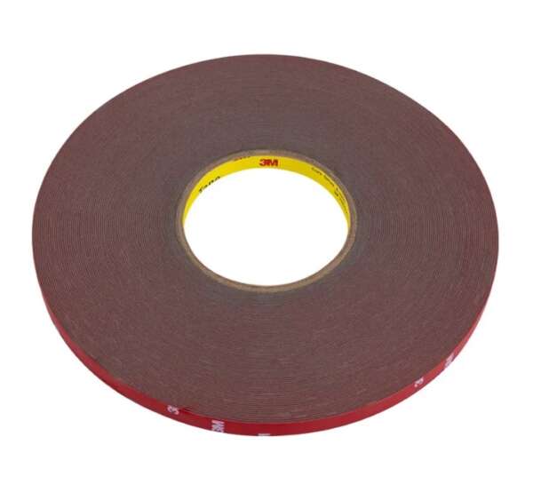 rouleau de 33 metres d'adhesif double face marque 3M VHB