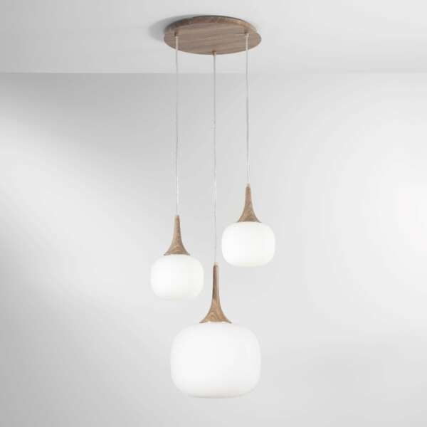 Lampe à suspension jaipur en métal couleur bois et trois diffuseurs en verre blanc – Image 2